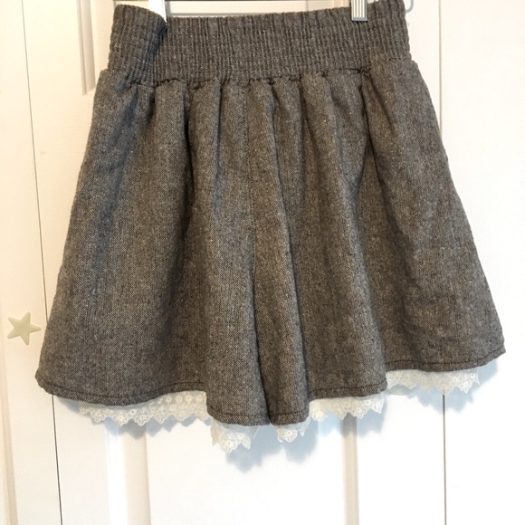 Winter Skort with lace - Picture 2 of 5
